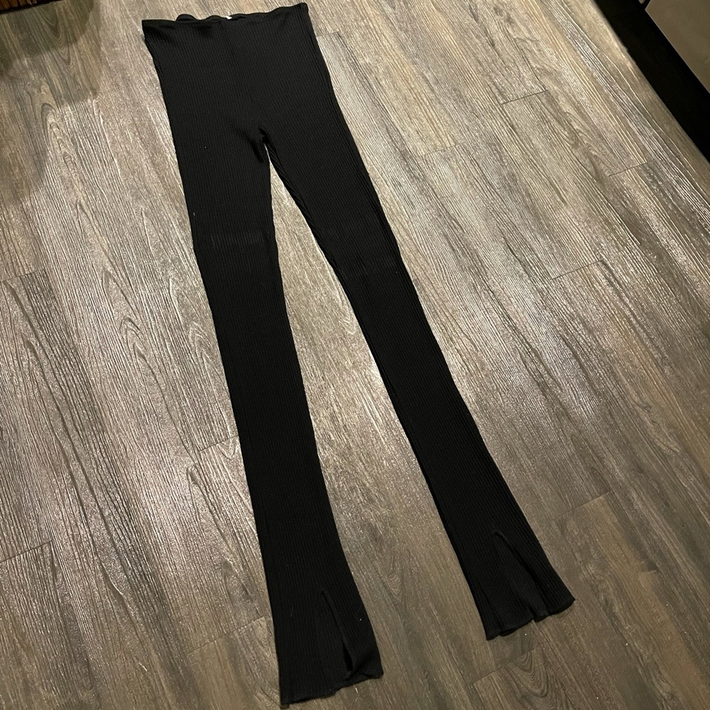 ARE YOU AM I RIBBED FLARED LEGGING